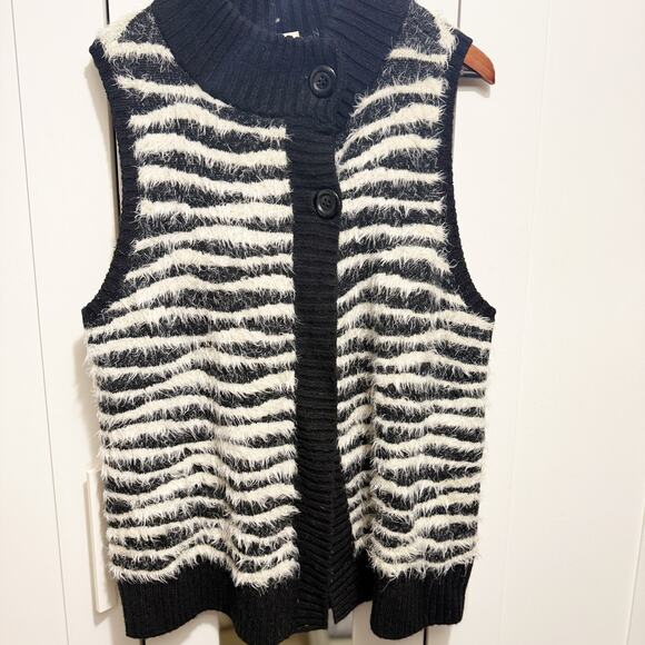 Chico's 2 Button Alaina Fuzzy Wool Mohair Blend Stripe Sweater Vest Size 2 - Picture 4 of 12
